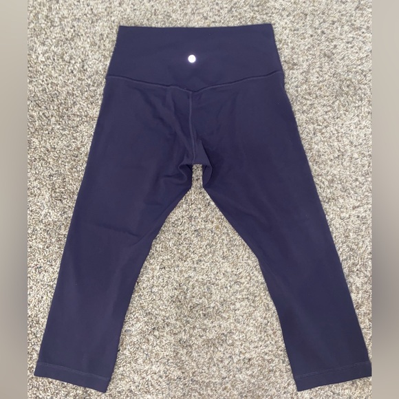 Lululemon Align Crop Leggings size 8 - Picture 5 of 7
